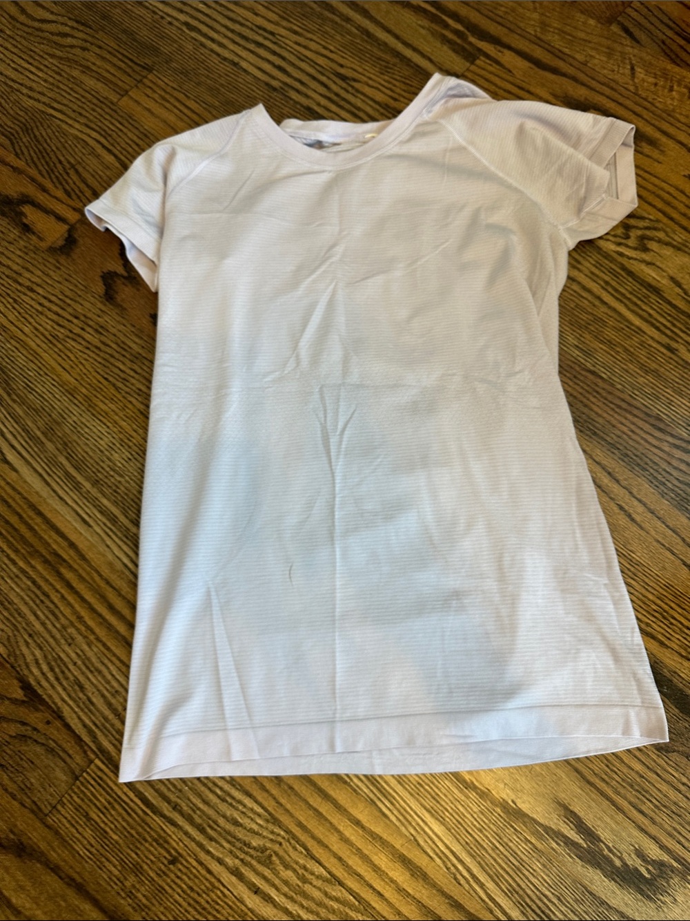 lululemon athletica Lavender Short Sleeve Tee